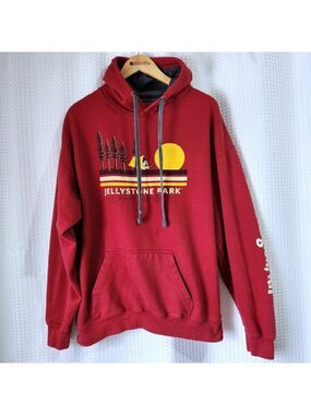 Yogi Bear Jellystone Park Red Hoodie XL Graphic Pullover Camp Resort Unisex